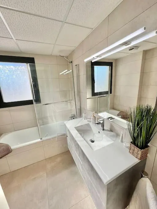 Icon Deluxe Marina Views Apartment La Herradura