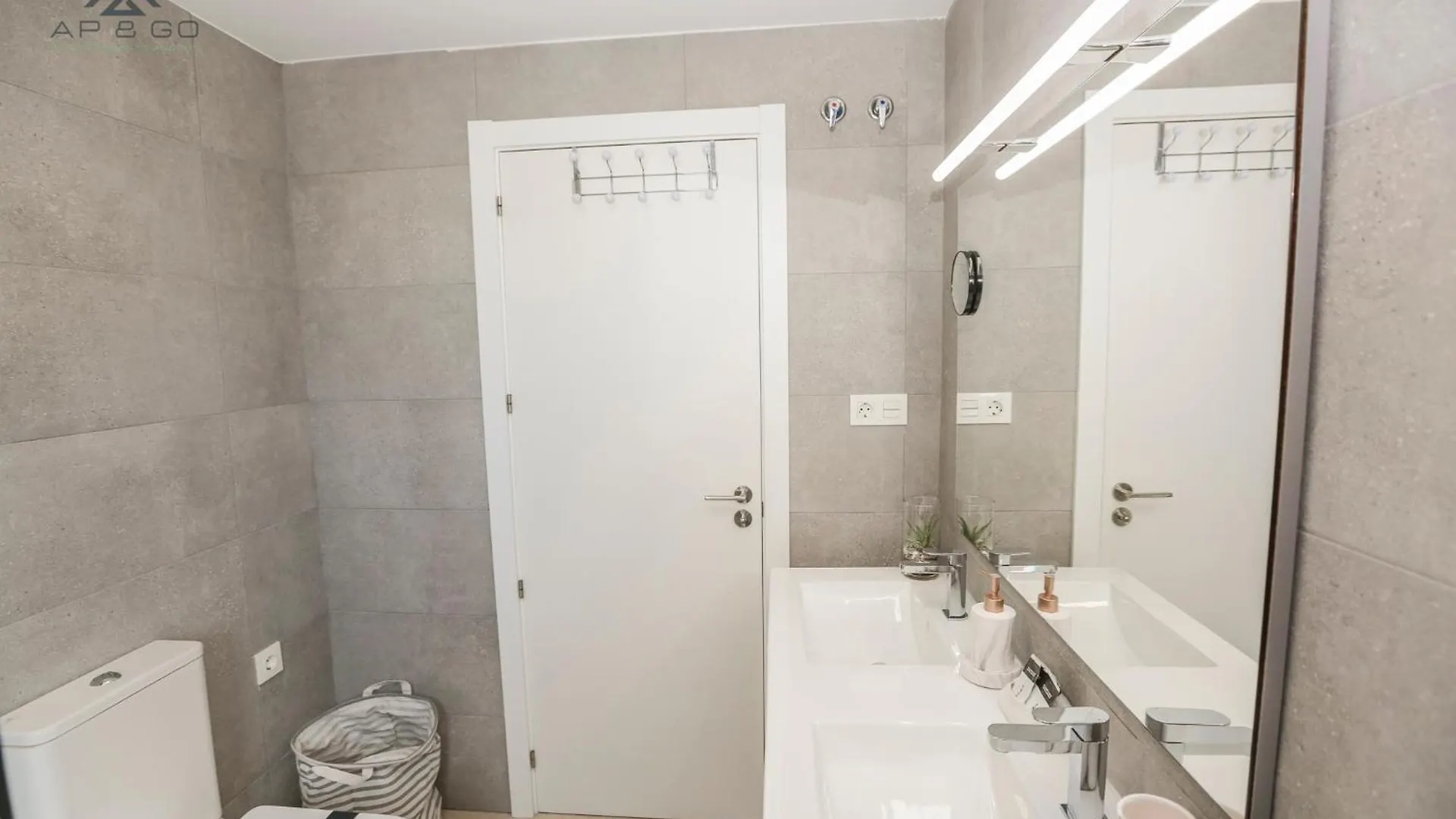 Icon Deluxe Marina Views Apartment La Herradura
