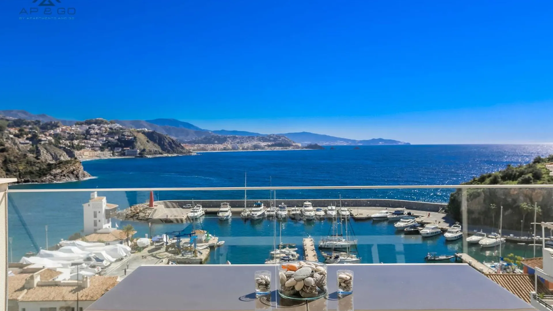 Icon Deluxe Marina Views Apartment La Herradura