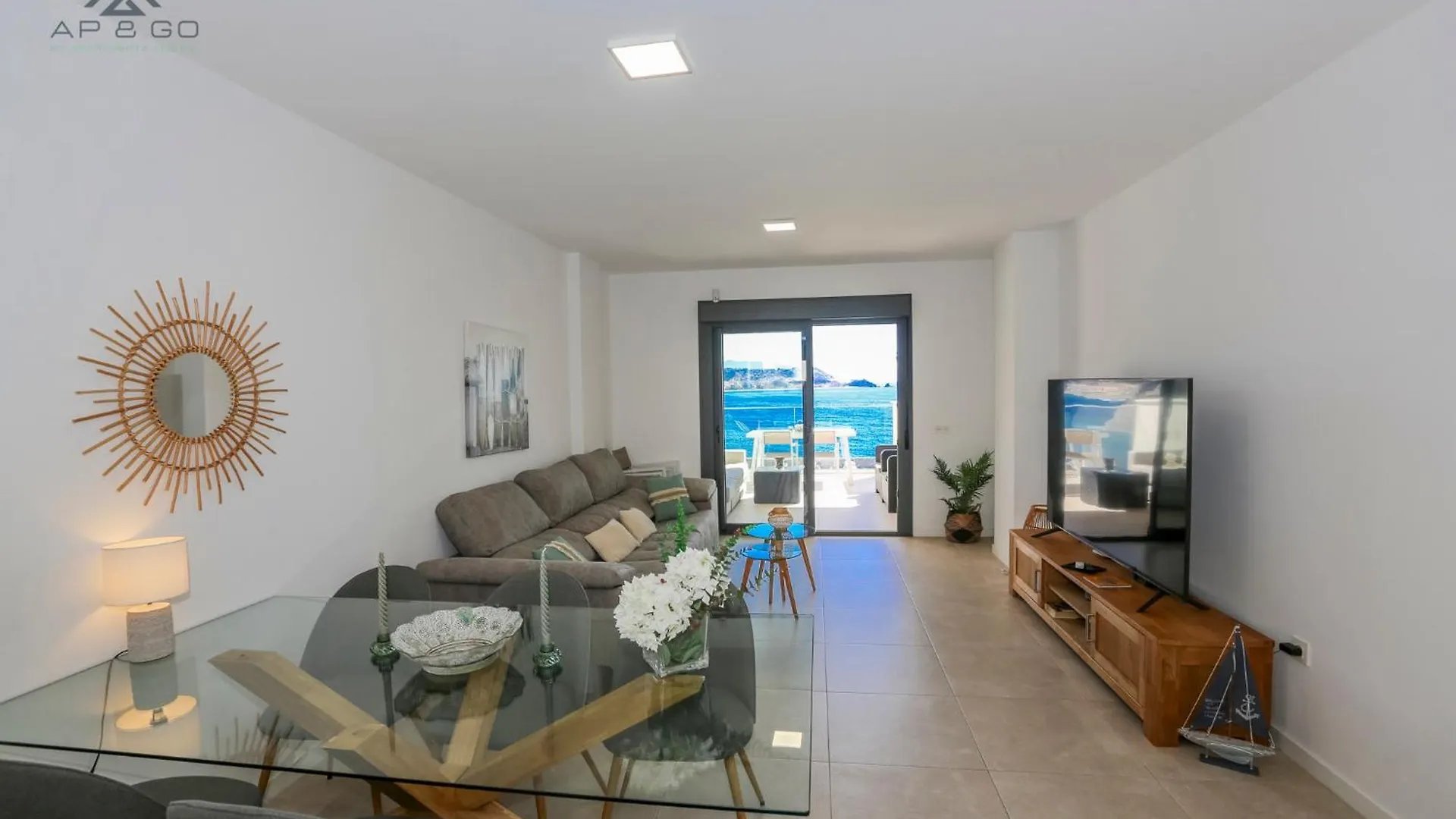Icon Deluxe Marina Views Apartment La Herradura  La Herradura (Granada)