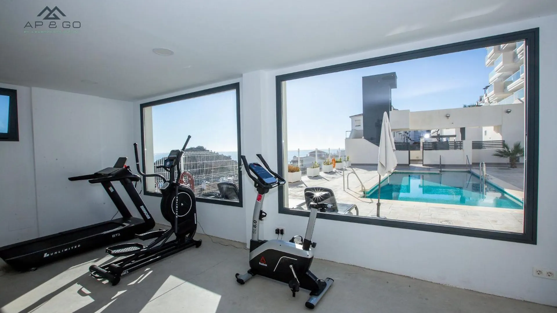 Icon Deluxe Marina Views Apartment La Herradura